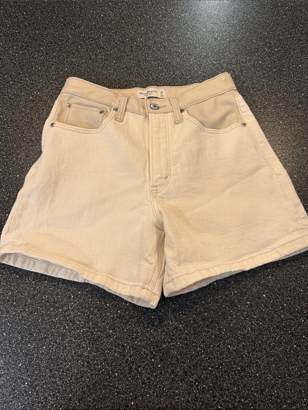Abercrombie & Fitch Cream High-Rise Dad Shorts with leather detail - size 4
